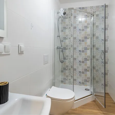 Sun & Snow Old Town Polwiejska *