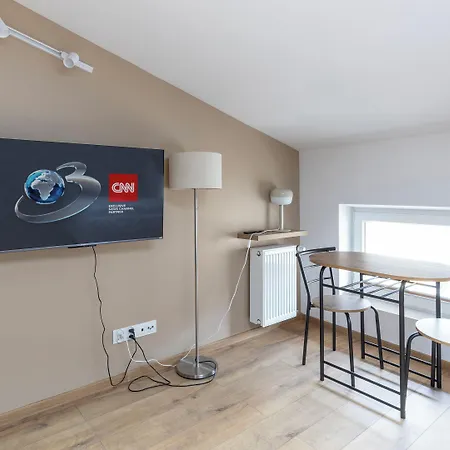 Sun & Snow Old Town Polwiejska *